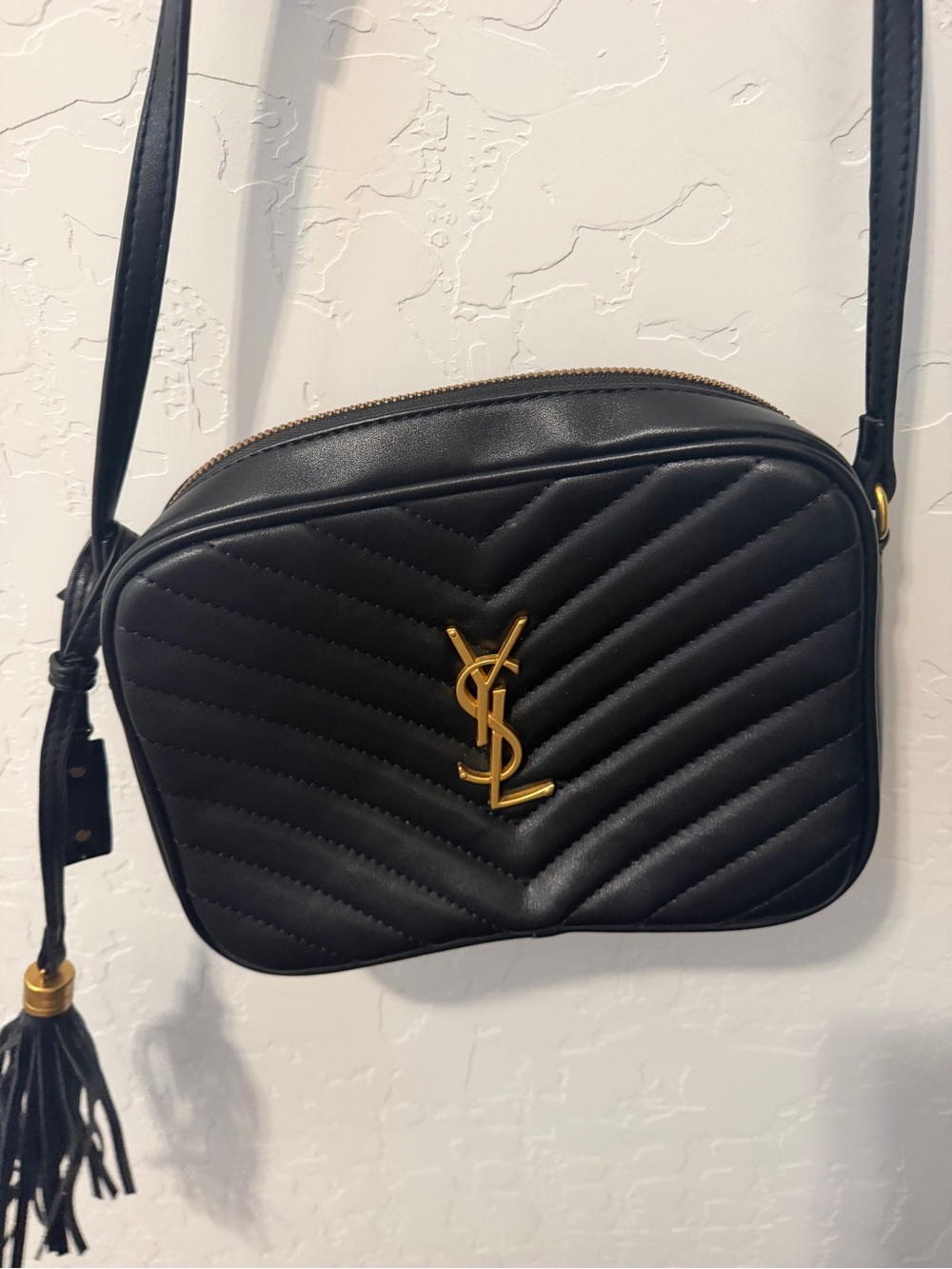 Black purse - Picture 2 of 3